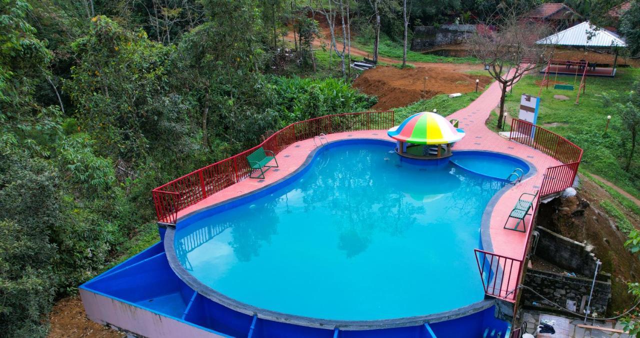 Clay Resort By Bestinn Leisure - Wayanad Padinjarathara Exterior photo