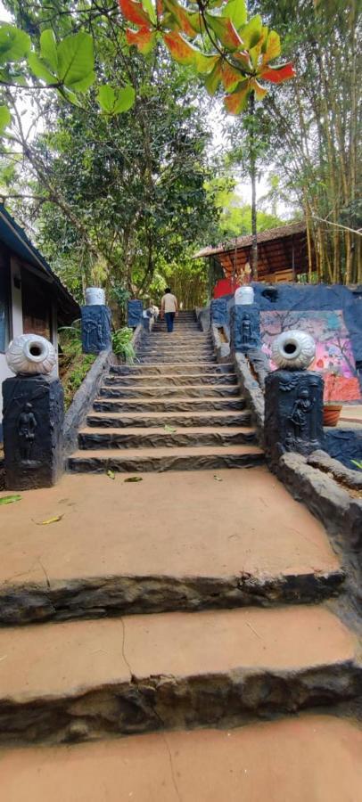Clay Resort By Bestinn Leisure - Wayanad Padinjarathara Exterior photo