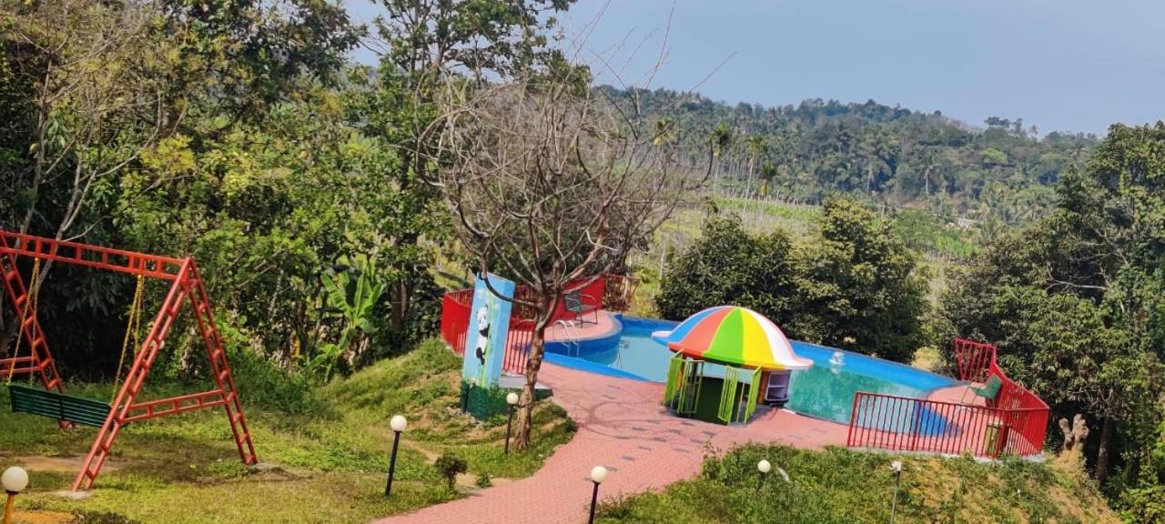 Clay Resort By Bestinn Leisure - Wayanad Padinjarathara Exterior photo