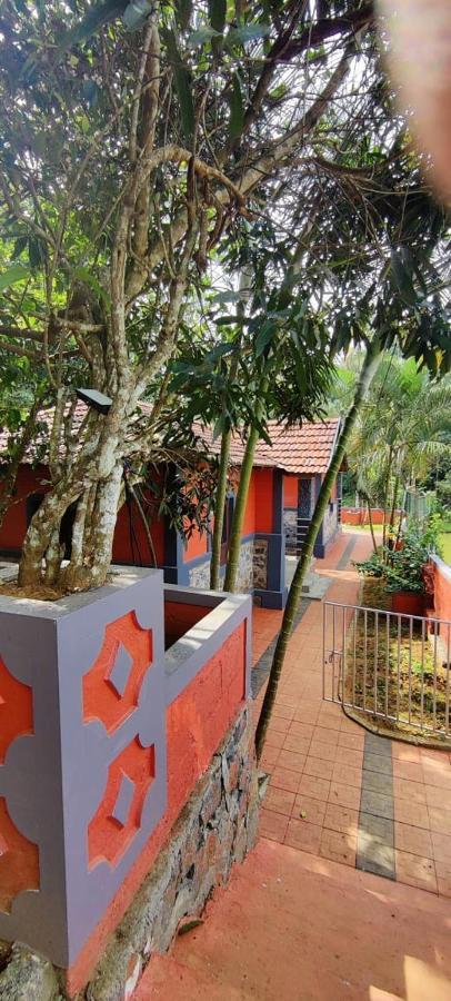 Clay Resort By Bestinn Leisure - Wayanad Padinjarathara Exterior photo