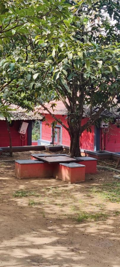 Clay Resort By Bestinn Leisure - Wayanad Padinjarathara Exterior photo